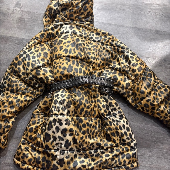 Zara Elegant leopard downfilled coat with leather belt size Med - Picture 4 of 8